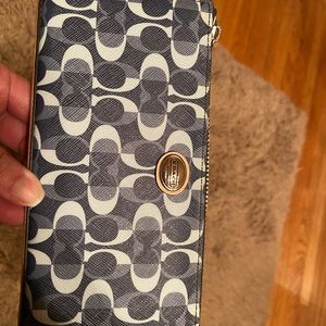 Coach accordion wallet